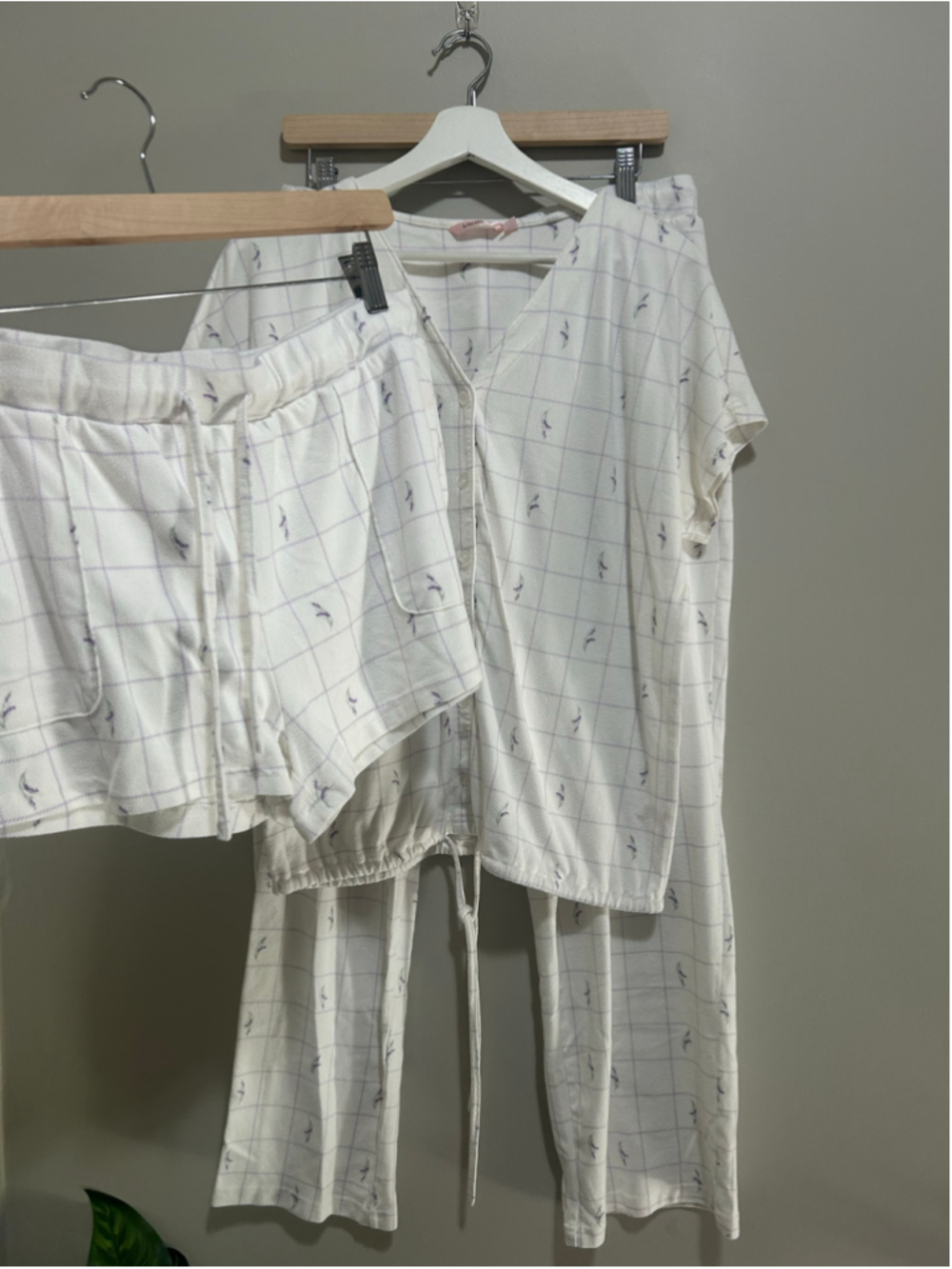 Women's 3pc Pajama Set Size L/XL lavender Print